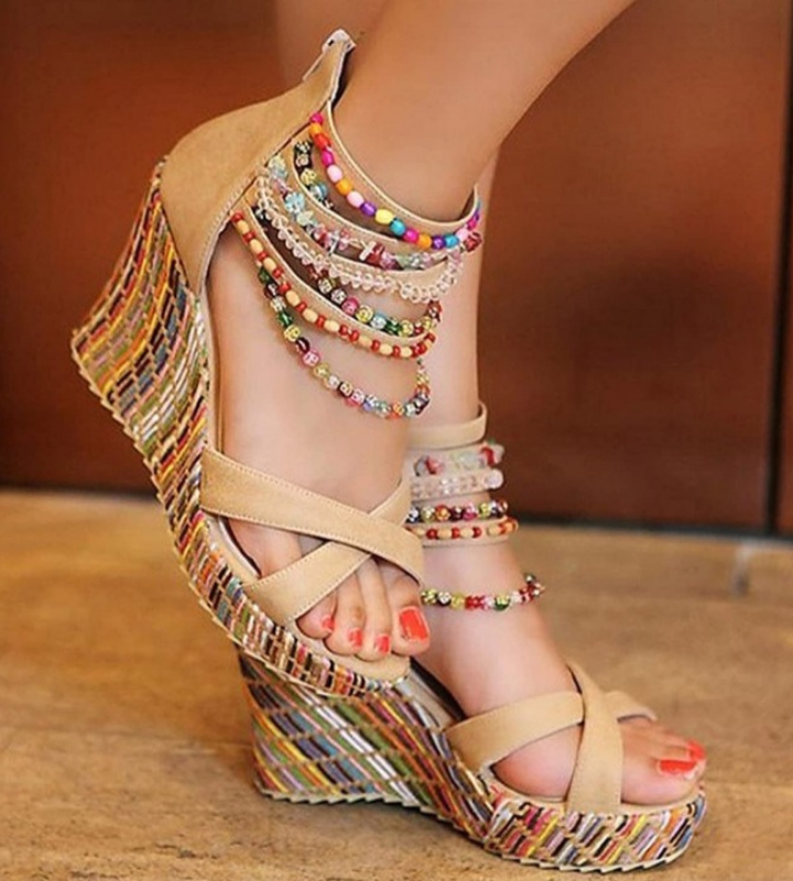 Platform Sandals With Pearls