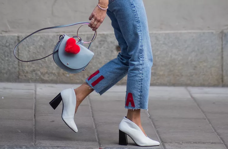 Read more about the article The 13 Best Shoes to Wear with Jeans